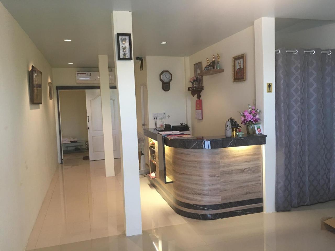 The Baan Nathong Hostel Bangkok Ngoại thất bức ảnh